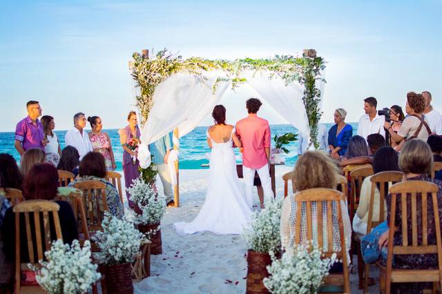 Casamento de Mini wedding na Praia do Foguete Carol & Daniel