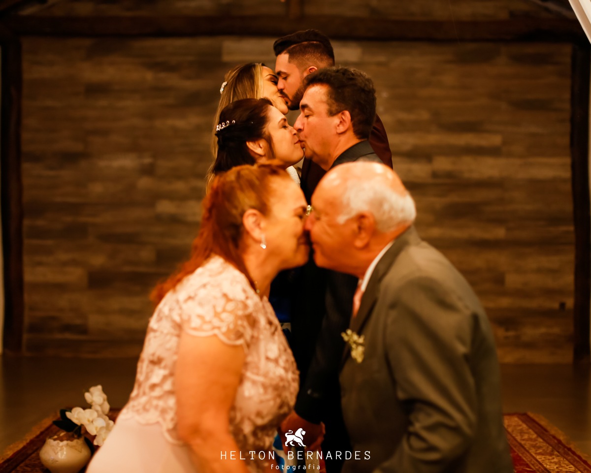 Um amor de gerações,avô,pai e filho.