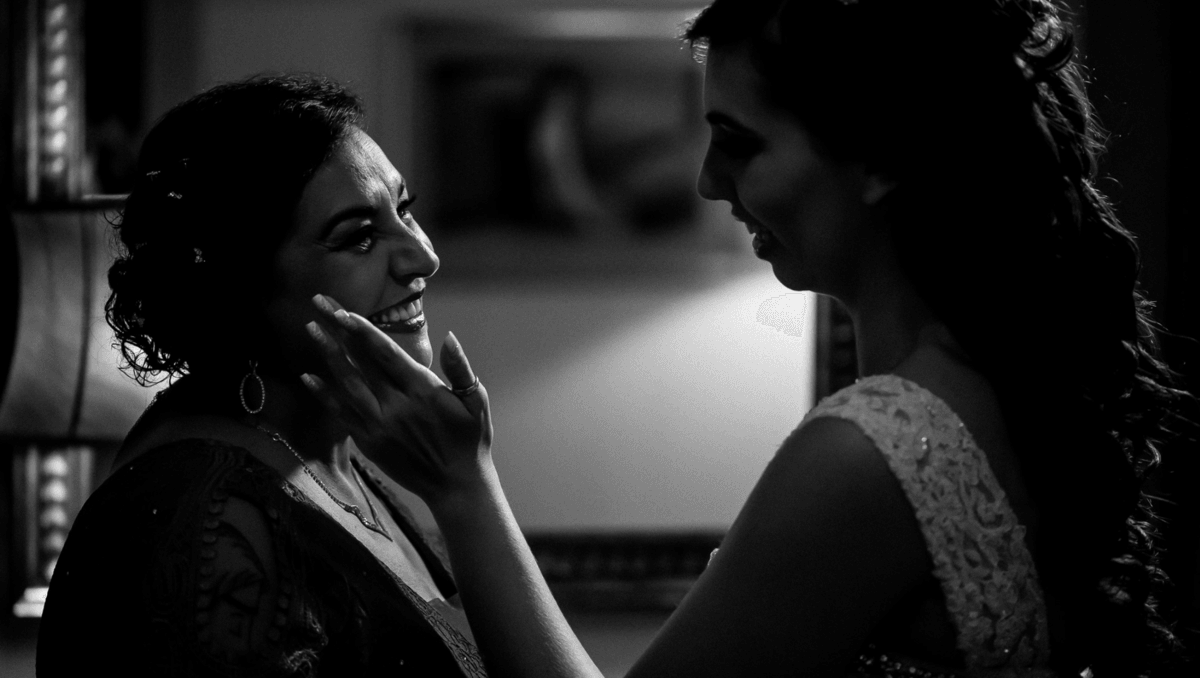 mãe e noiva antes do casamento