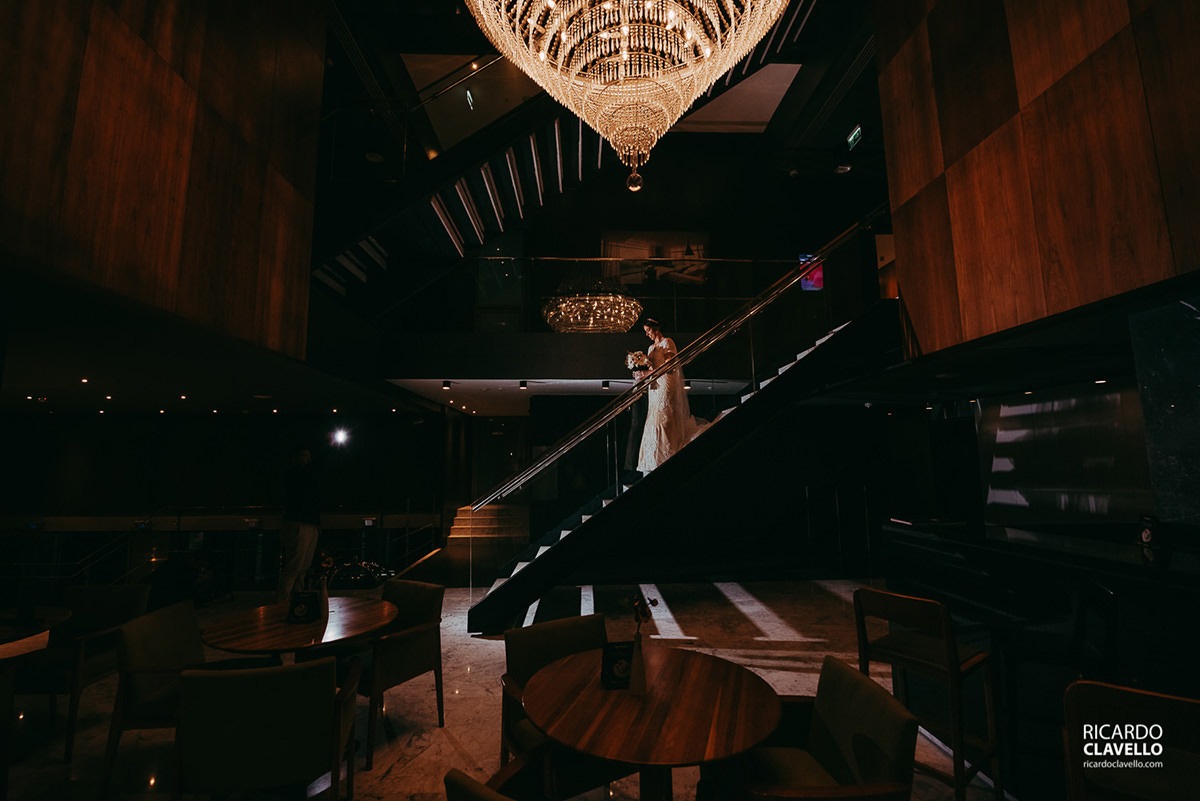 noiva se arrumando no Hotel H Niterói fotografo de casamentos , fotografo juiz de fora , fotografo de casamento rj, fotógrafo de casamento niteroide casamentos rj