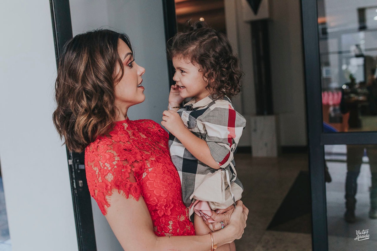 Mamãe Bella Falconi e Stella, mãe e filha, aniversário