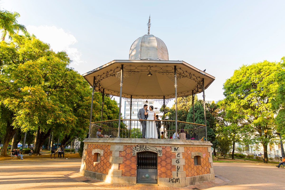 praça da liberdade, belo horizonte, ensaio fotográfico, pré casamento, pós-casamento, ensaio de casal, centro de bh, lugar para ensaio