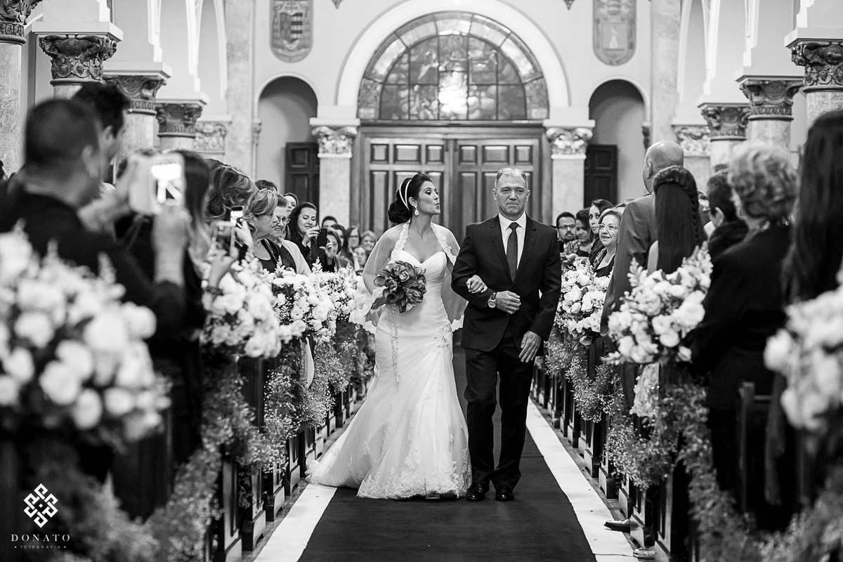 Imagem capa - Tipos de Casamento - Casamento Católico por Leandro Donato Fotografia