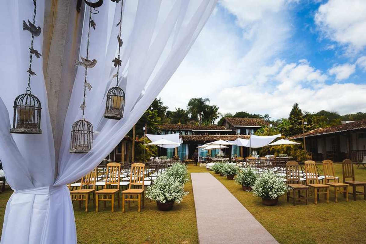 decoração para casamento ao ar livre na pousada brisa da serra em tiradentes