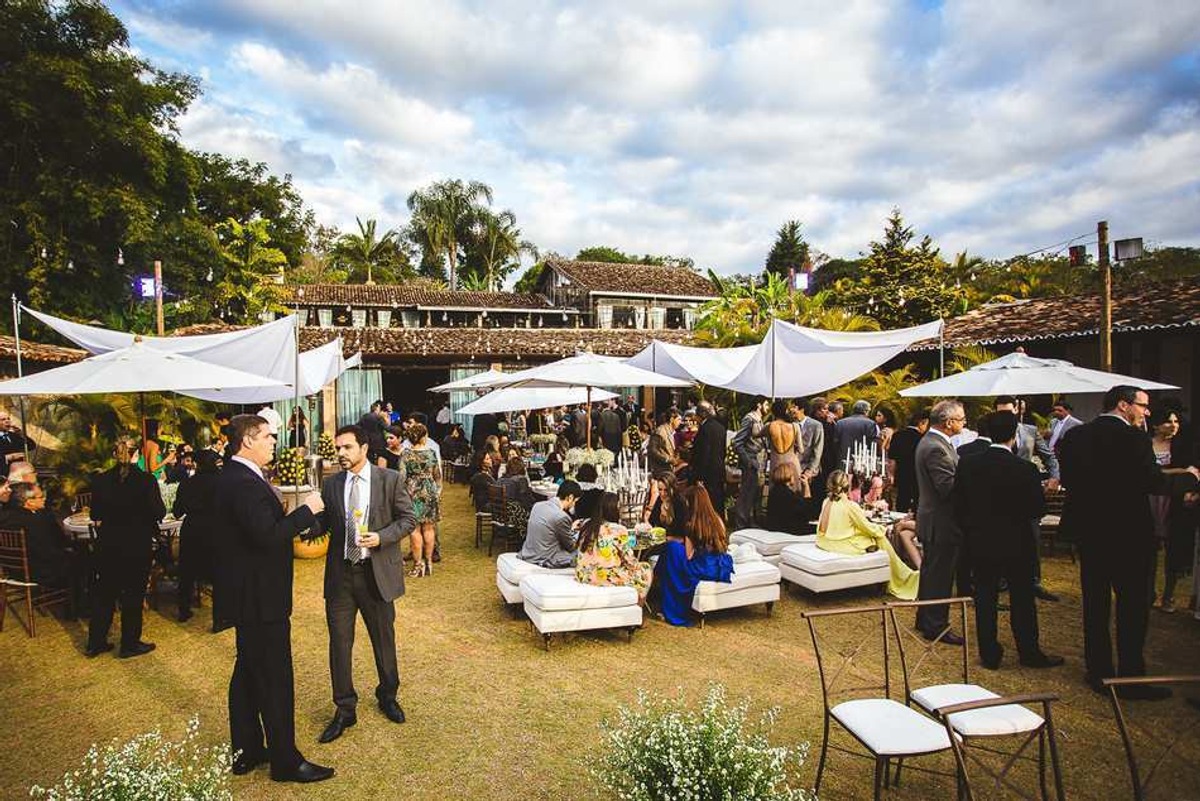 recepção de casamento ao ar livre em tiradentes