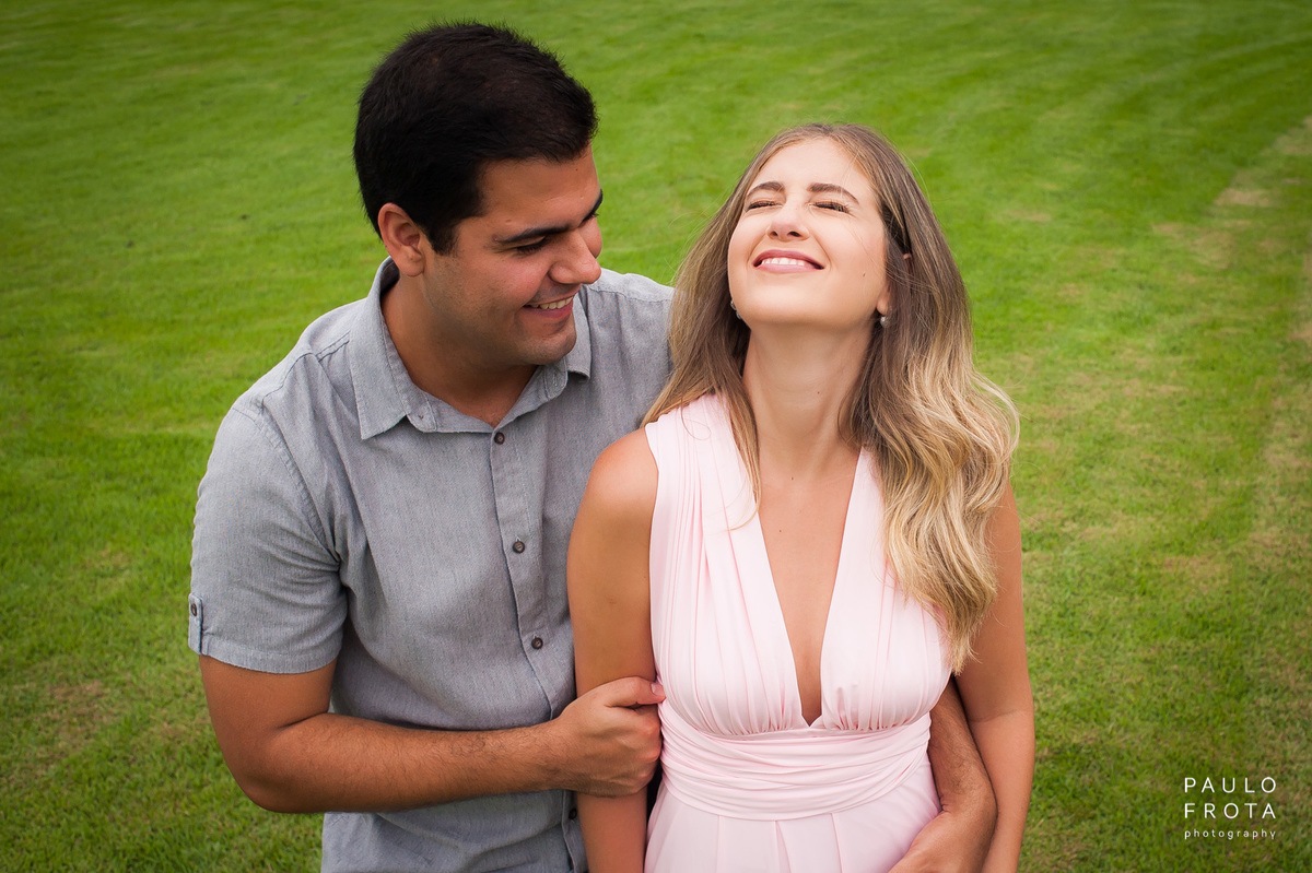 casal sorrindo