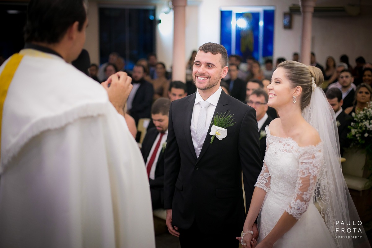 fotógrafia de casamento em macaé - noivos na cerimonia
