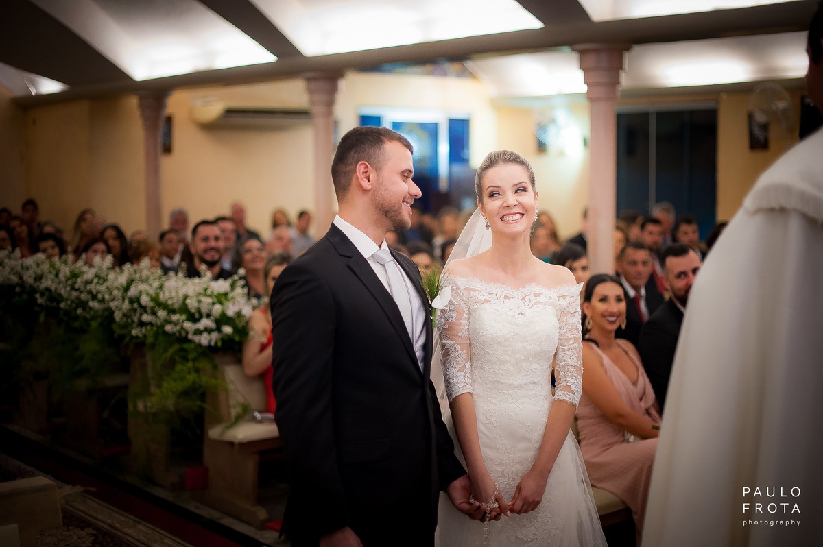 fotógrafia de casamento em macaé - noivos na cerimonia