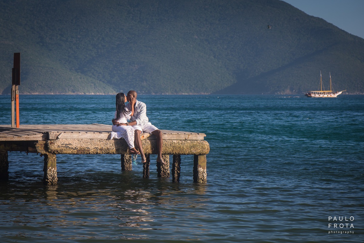 casal no deck, praia do forno