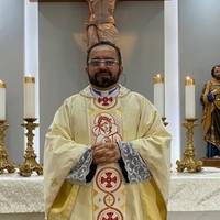 Padre Cláudio - Paróquia N Sra  Perpétuo Socorro  Belo Oriente - MG