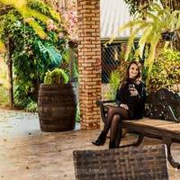 Aline (Ensaio feminino - Ela que perdeu o trauma da fotografia)