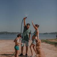 Mariana, Luciano e família