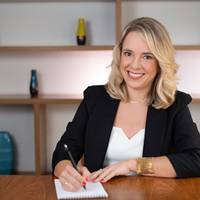 Elizabeth (Ensaio Corporativo)