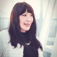 Mjoe Hartz - Psicóloga Clínica | Enfermeira | Ativista Quântica da Consciência | Bioterapeuta Holística