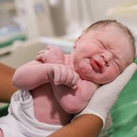 Laís mãe do Miguel 