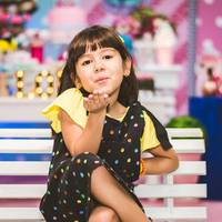 Renata (Tia da Cléo)