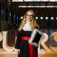 Júlia Scheirr