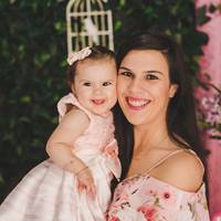 Cristiely Santos - mamãe da Julia