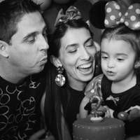 Thiago e Michele - Pais da Olívia