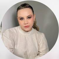 Yvina Kescia 