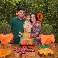 Iara, Eduardo e o pequeno Theo.