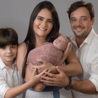 Thassiane (Mamãe da Maria Clara)