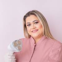 Fabíula Aguilar - Estética Aguilar 