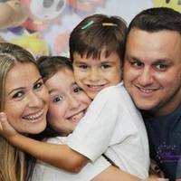 Viviane Mãe da Júlia e do Cauã