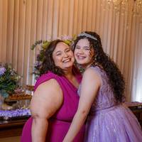 Orquídea (Mãe da Marina)