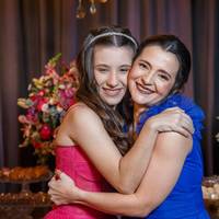 Fábia (Mãe da Isadora)