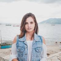 Letícia Dias