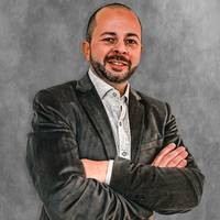 Moura (Pré Moldados e Estruturas Metálicas)