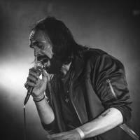 Renato Sansil (cantor e compositor na enfadophones)