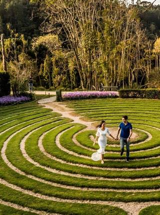 PRÉ WEDDING  de Thayna e André (Campos do Jordão) Inspiração de Ensaio no Campo