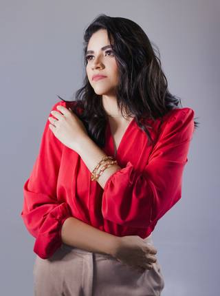 Posicionamento de Imagem de Tainá Britto