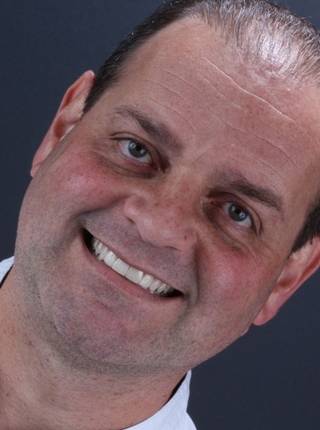 LENTES DE CONTATO DENTAIS EM PORCELANA de D.D.F