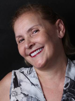 LENTES DE CONTATO DENTAIS EM PORCELANA de S.M.D.