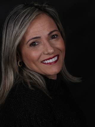 LENTES DE CONTATO DENTAIS EM PORCELANA de S.O.S.