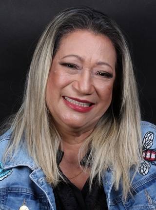 PRÓTESE TOTAL FIXA EM IMPLANTES de G.P.L.