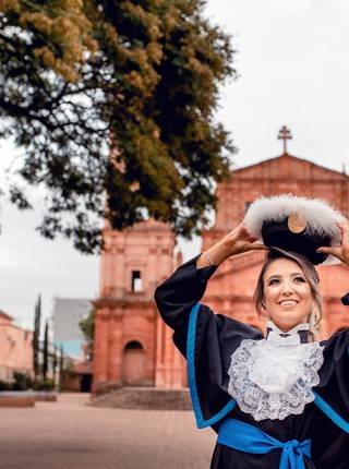 Formatura de Formatura da Cíntia, formou-se em Administração!