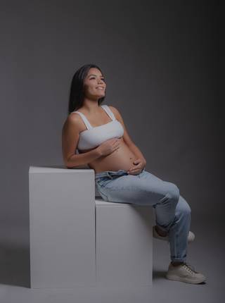 Gestante estúdio  de Ensaio Gestante Estúdio - Gestante Amanda