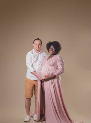 Gestante estúdio  de Ensaio Gestante Estúdio - Gestante Larissa