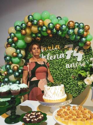 Aniversário de 74 Anos Da Maria Helena