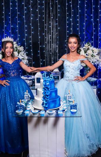 Debutante de Sara e Lara 15 anos