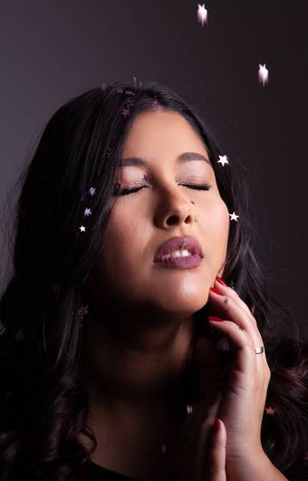 Studio de Jhenifer Lara - 30 anos