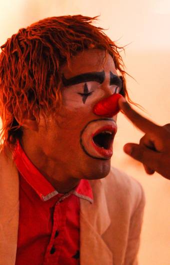 Espetáculos teatrais  de Desfile de Figurino e Maquiagem 