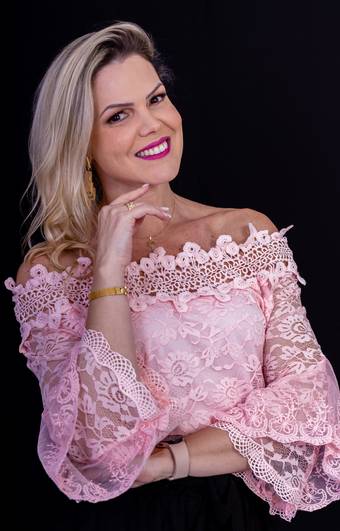 Corporativos em Estúdio de Geisa Zimmermann | Gerente de Negócios Natura