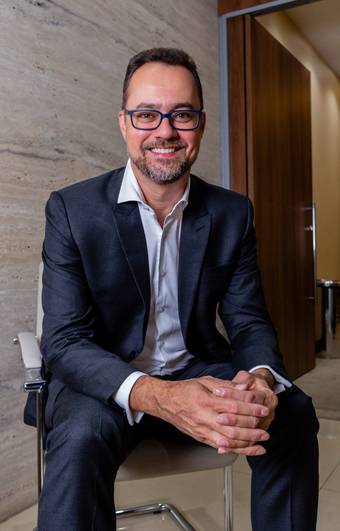 Retratos Profissionais de Leandro Marcondes | Especialista em criação de Negócios, Estratégias e Mentalidade Empreendedora