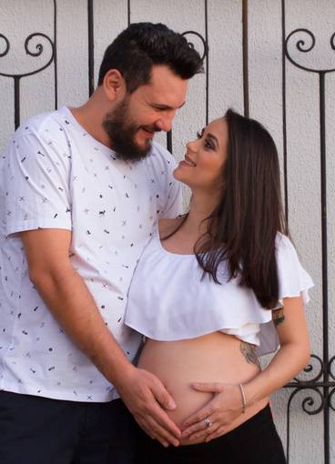 Gestante de Doce Espera Isis