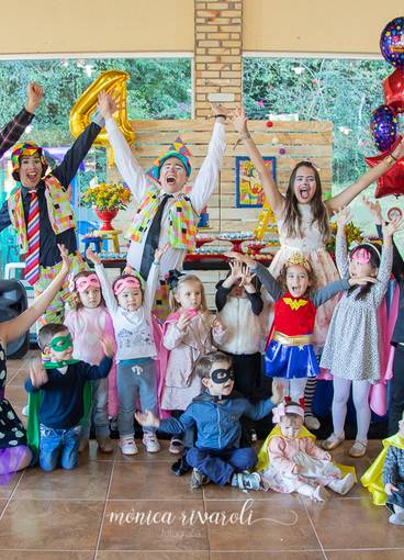 Aniversários de 4 anos da Super Maravilha Luisa